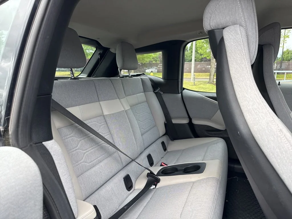 Used 2014 Capparis White w/BMW i Frozen Blue Accent BMW with Range Extender image 20