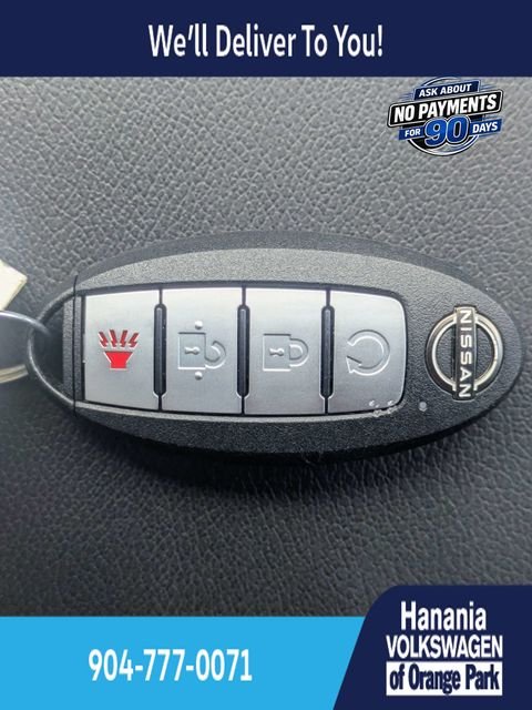 Used 2025 White Nissan SV image 31