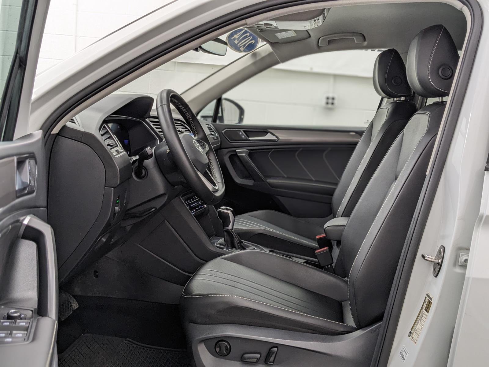 2024 Volkswagen Tiguan SE Wolfsburg Edition photo 2