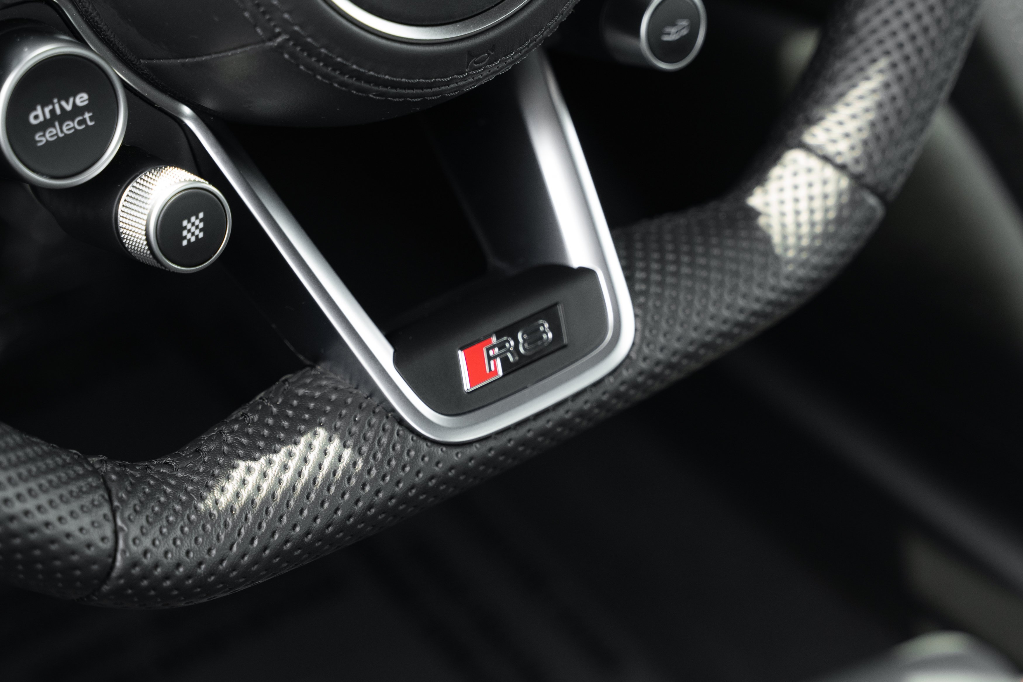 Certified Used 2023 Suzuka Gray Metallic Audi V10 performance image 13