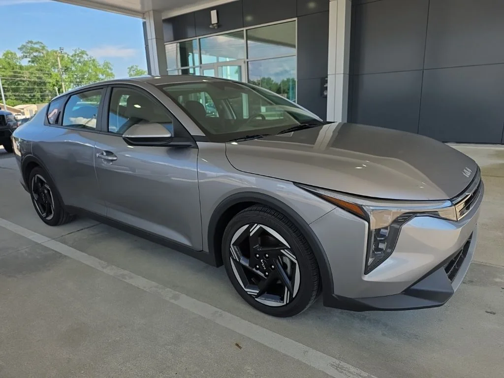 Used 2025 Gray Kia EX image 6