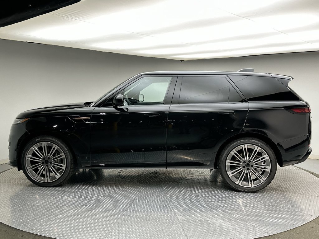 New 2027 Santorini Black Metallic Land Rover Dynamic SE image 2