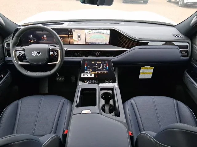 New 2026 2T RADIANT WHIT INFINITI Sport 4WD image 10