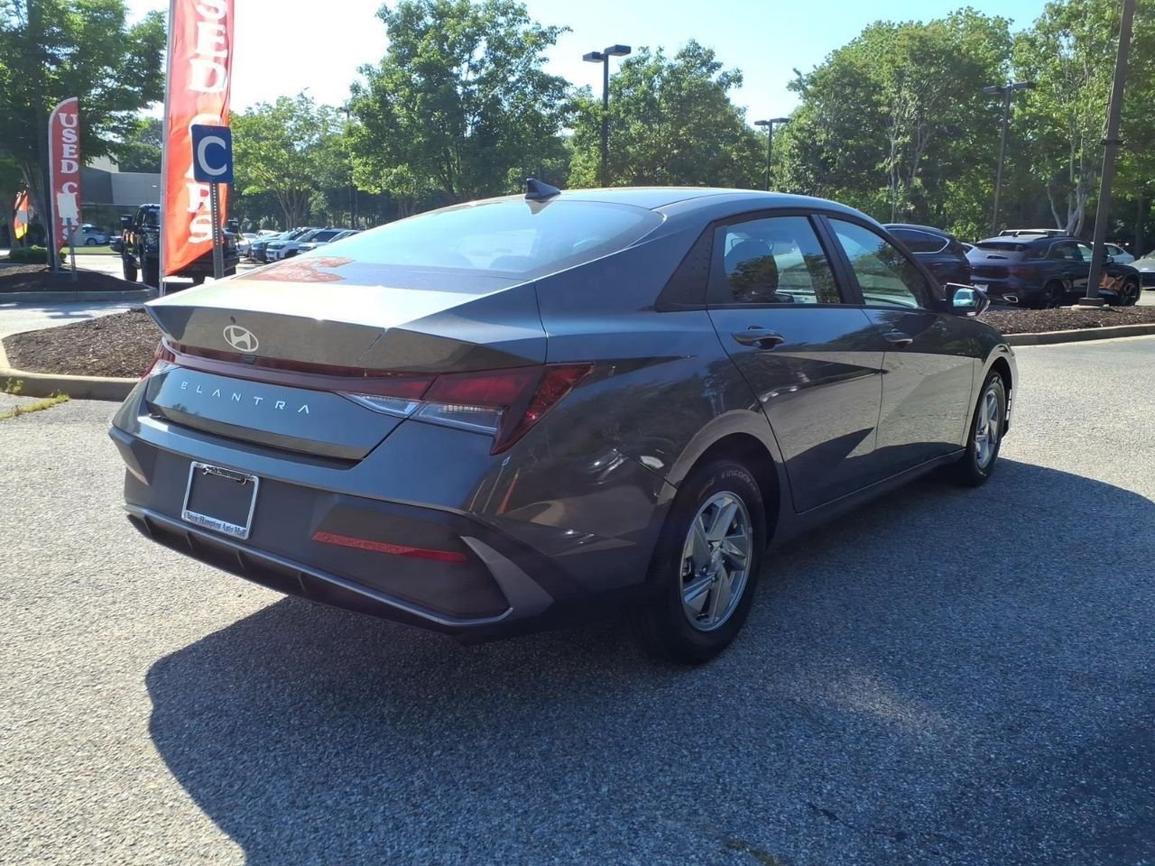 New 2026 Amazon Gray Hyundai SE image 6