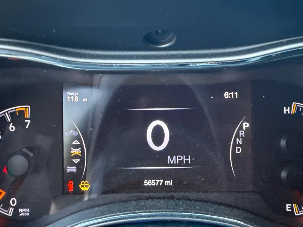 Used 2022 Gray Jeep Laredo X image 7