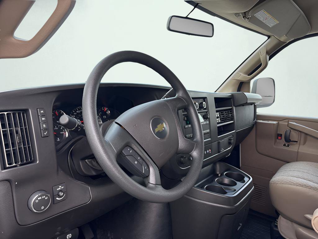 2025 Chevrolet Express Cargo Work Van - Photo 19