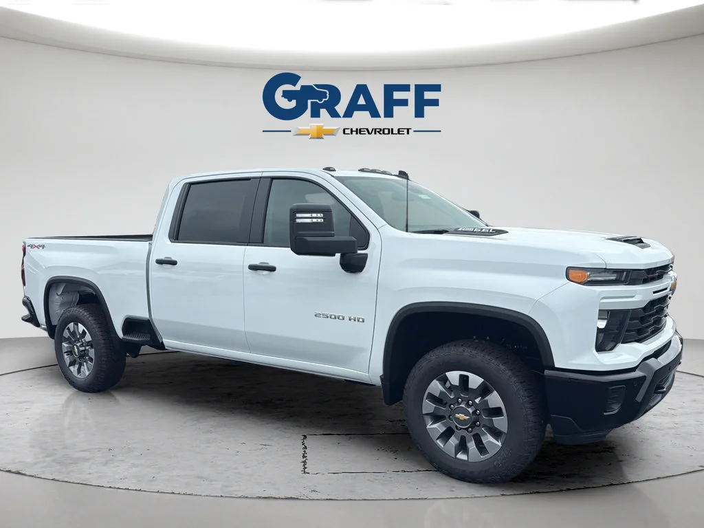 New 2026 Summit White Chevrolet Custom image 10