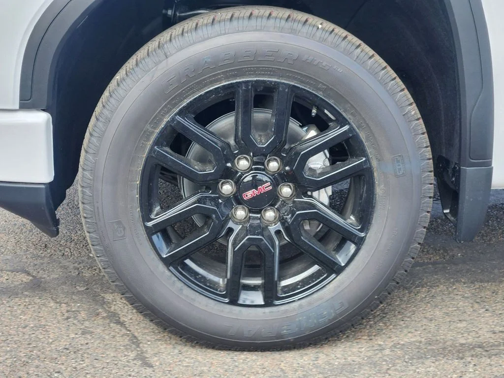 New 2026 Summit White GMC Elevation image 7