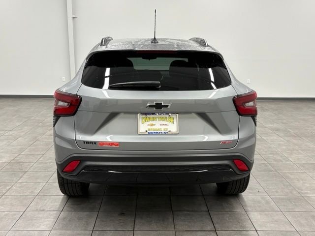 Used 2025 Gray Chevrolet 2RS image 3