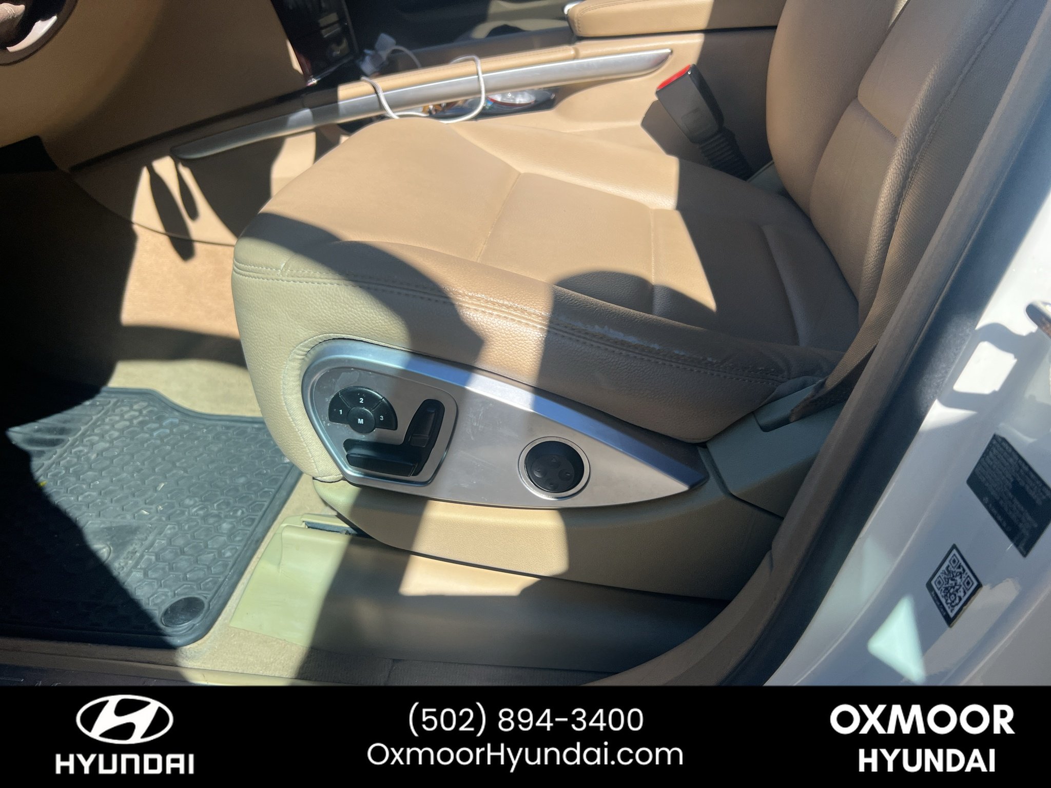 Used 2010 Arctic White Mercedes-Benz ML350 4MATIC® image 3