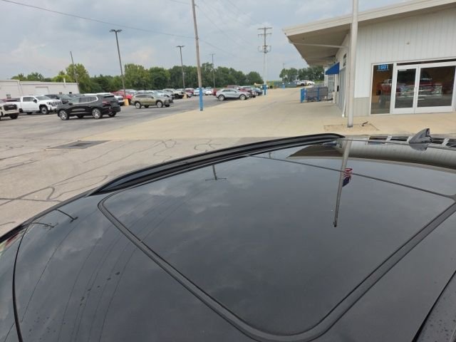 Used 2023 Black Buick Essence image 10