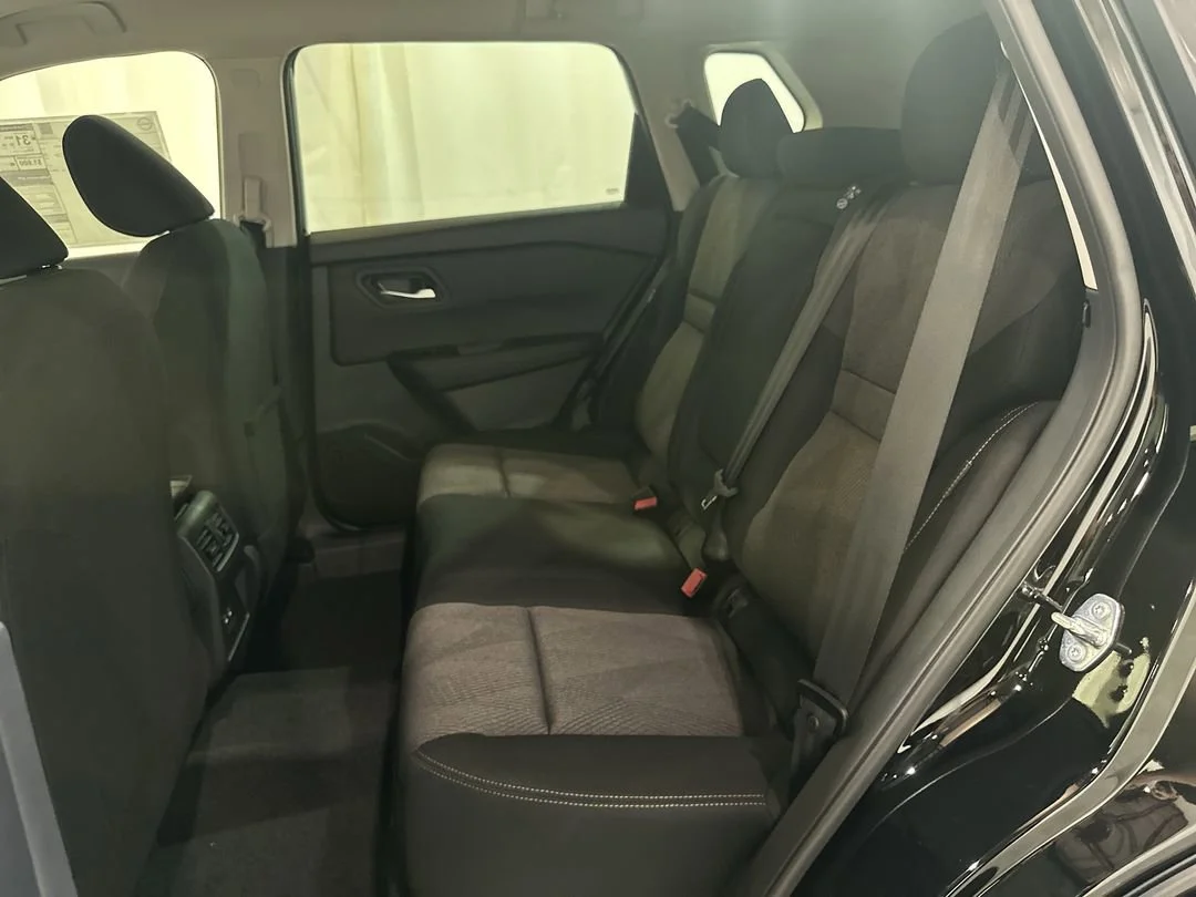 2026 Nissan Rogue SV - Photo 18