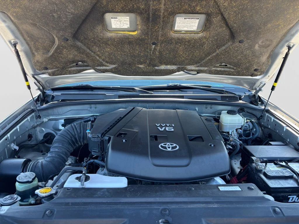 Used 2008 Silver Toyota SR5 image 20