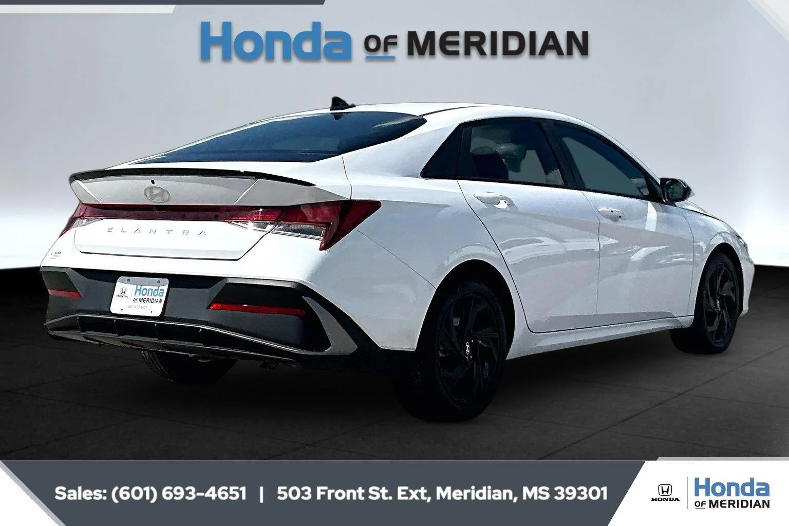 Used 2026 Serenity White Hyundai SEL Sport image 11