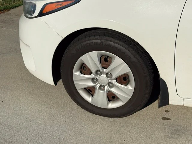Used 2017 White Kia LX image 4