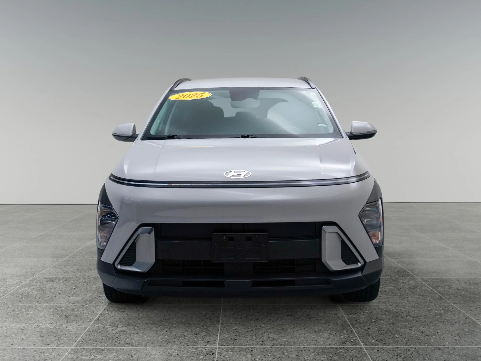 Used 2025 Cyber Gray Metallic Hyundai SEL image 2