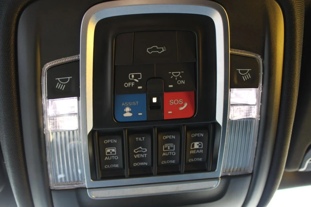 Used 2022 Silver Ram Laramie image 18