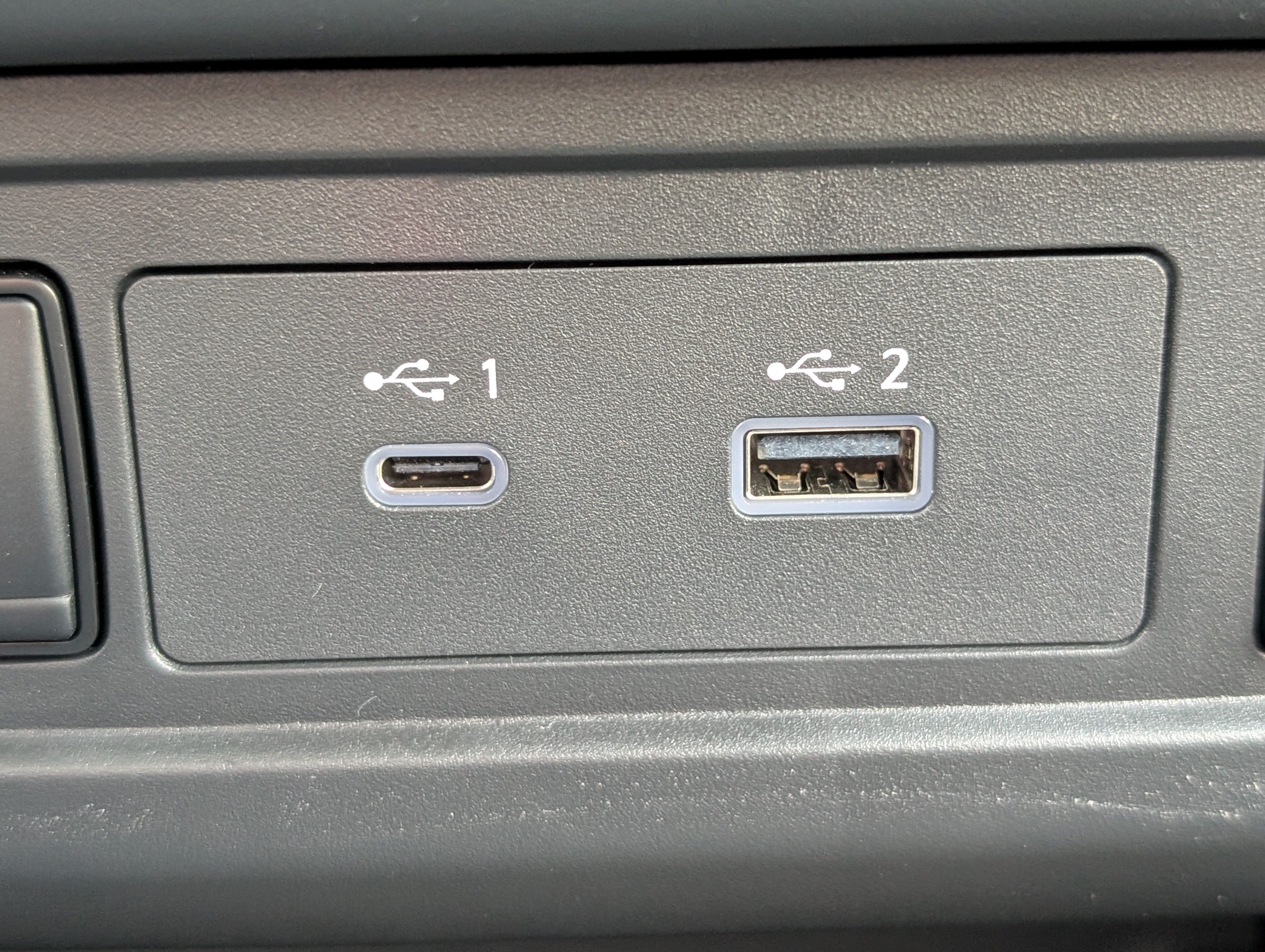 New 2026 Glacier White Nissan Crew Cab SV image 18