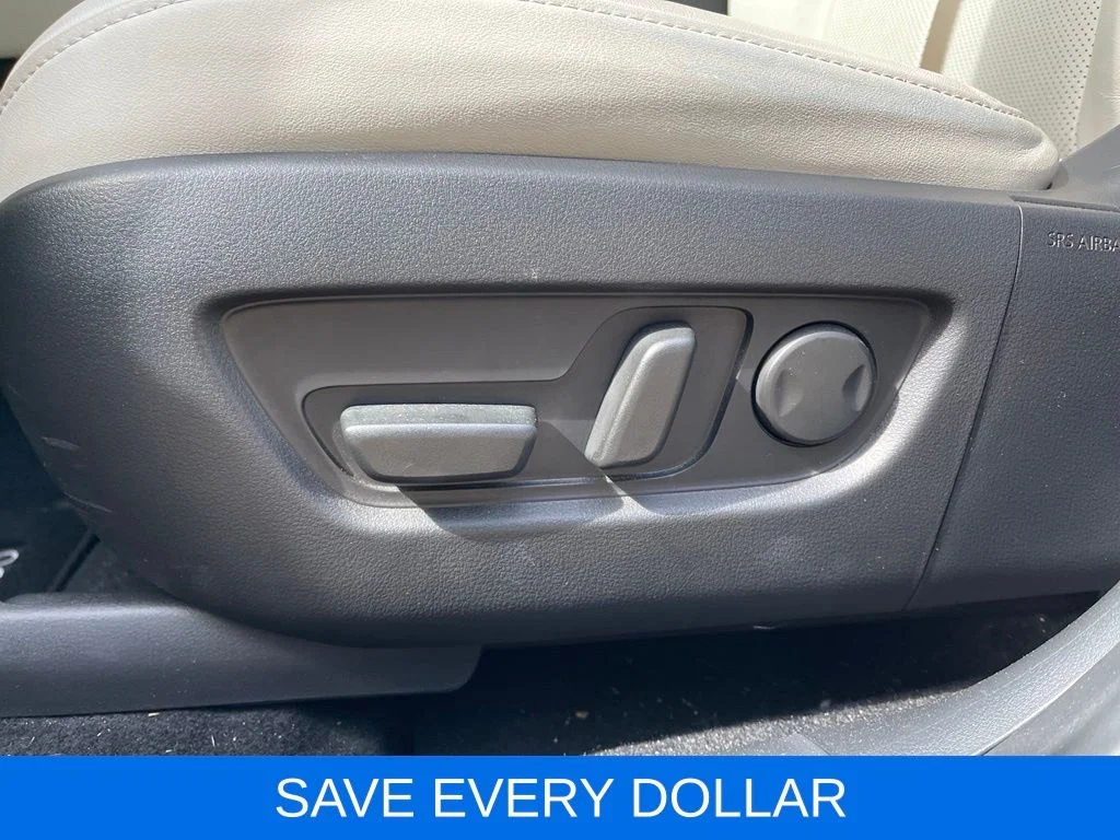 Used 2024 Silver Mazda 3.3 Turbo Premium Plus image 27