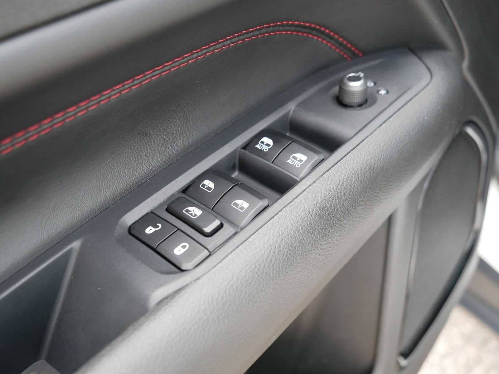 2025 Jeep Compass Trailhawk - Photo 19