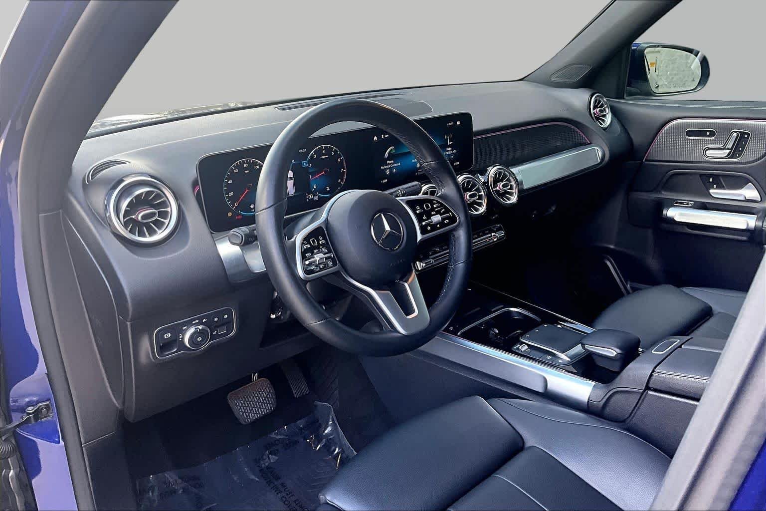 Used 2021 Galaxy Blue Metallic Mercedes-Benz GLB 250 image 16