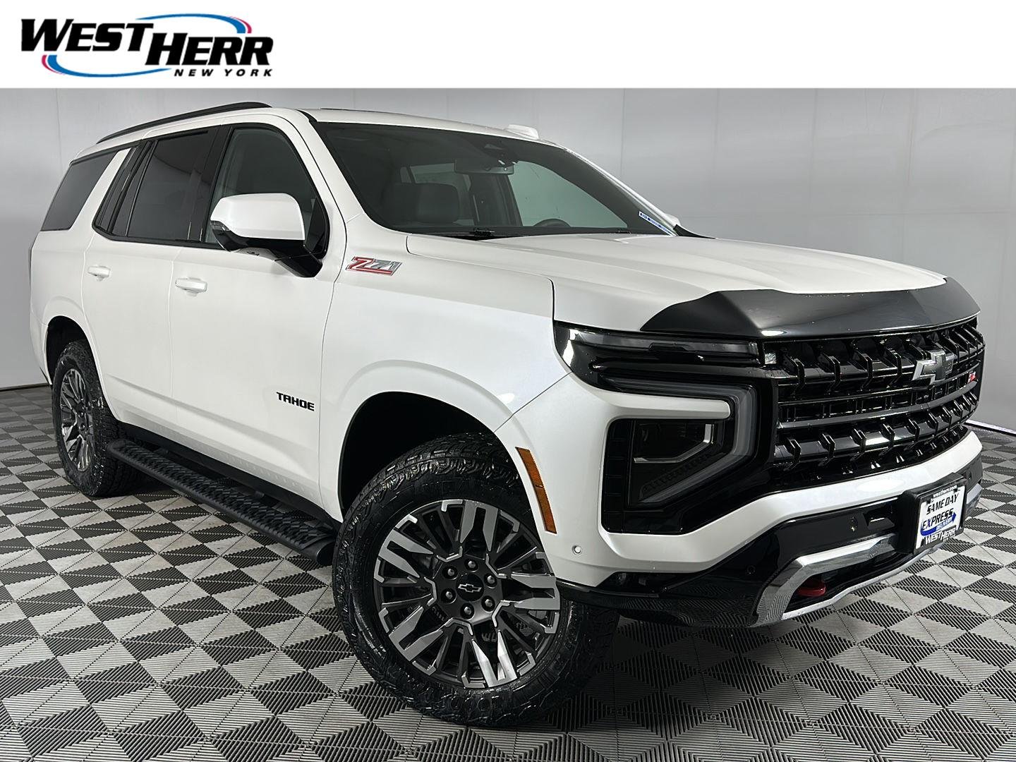 Used 2025 Iridescent Pearl Tricoat Chevrolet Z71 image 1