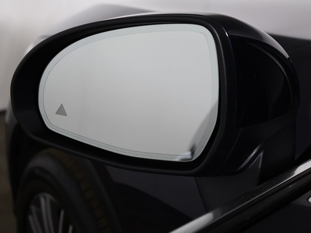 2023 Mercedes-Benz GLC GLC 300 - Photo 35