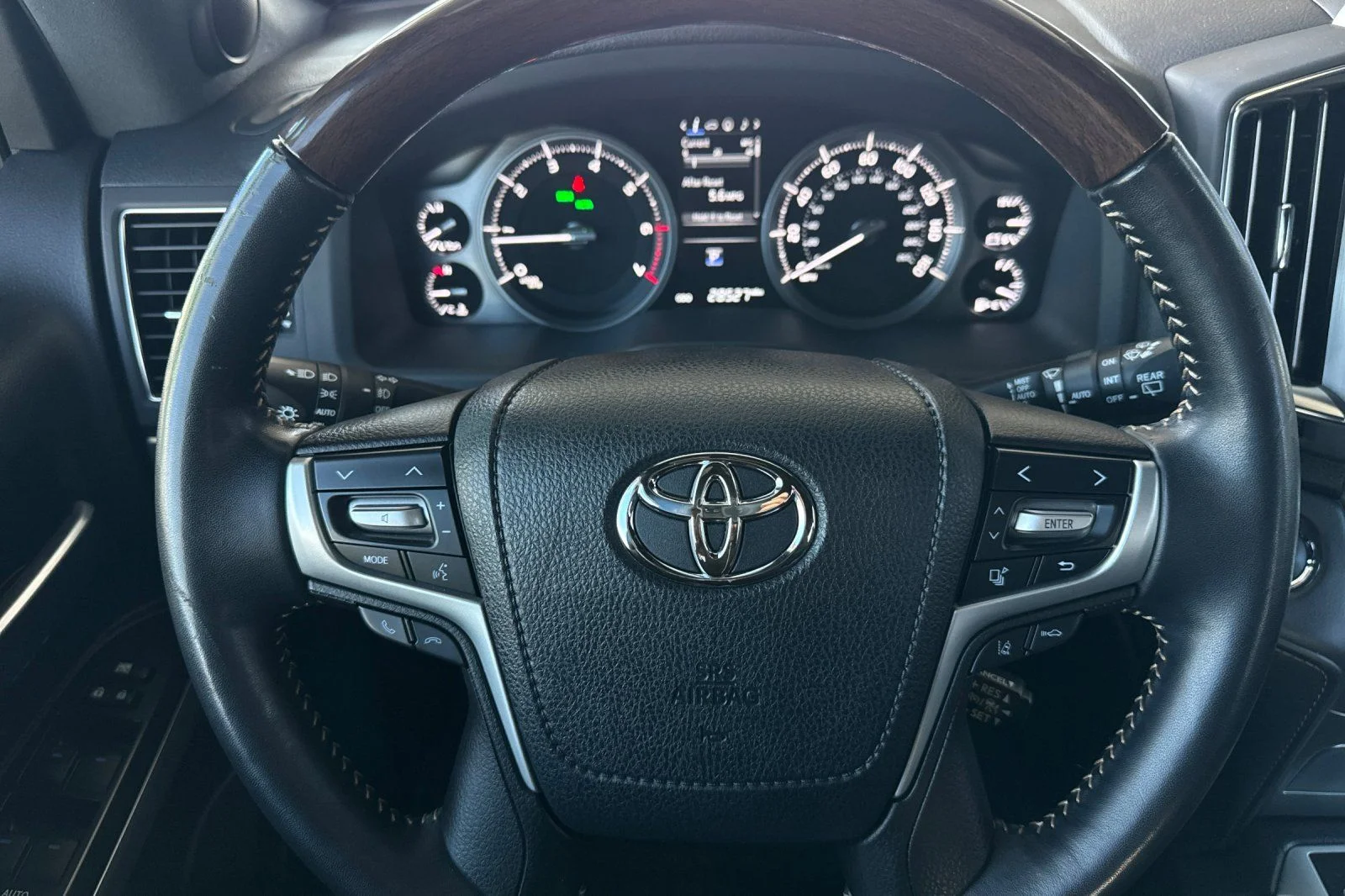 Used 2020 Black Toyota Heritage Edition image 27