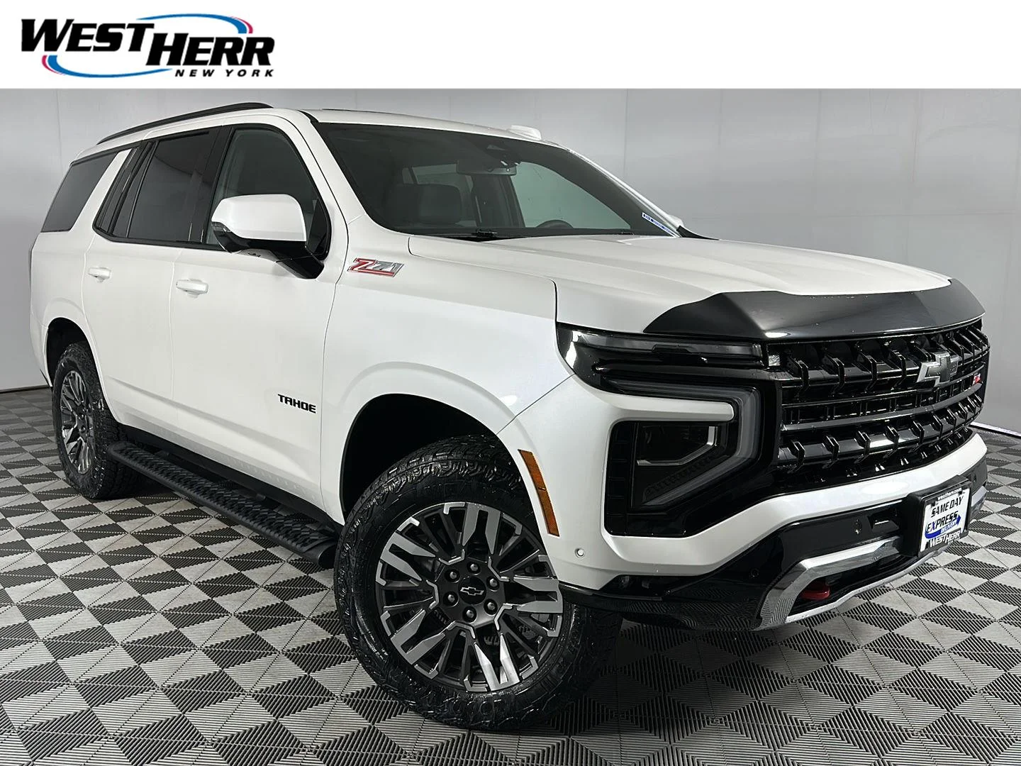 Used 2025 Iridescent Pearl Tricoat Chevrolet Z71 image 1