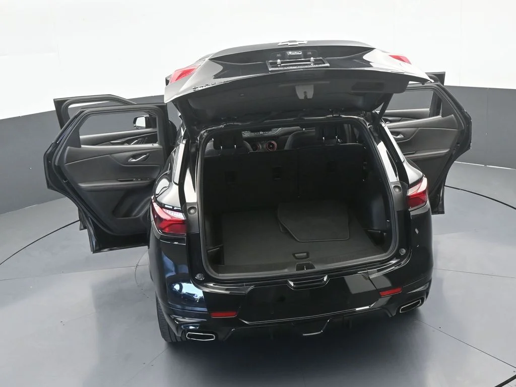 Used 2020 Black Chevrolet RS image 83