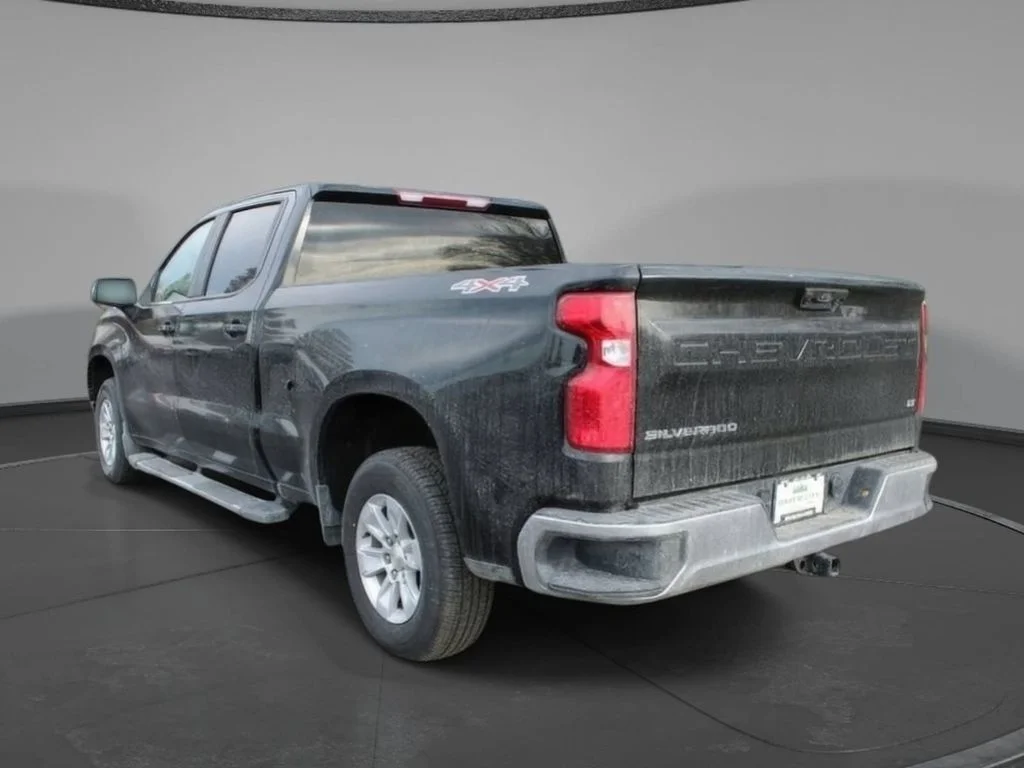 2023 Chevrolet Silverado 1500 LT - Photo 9