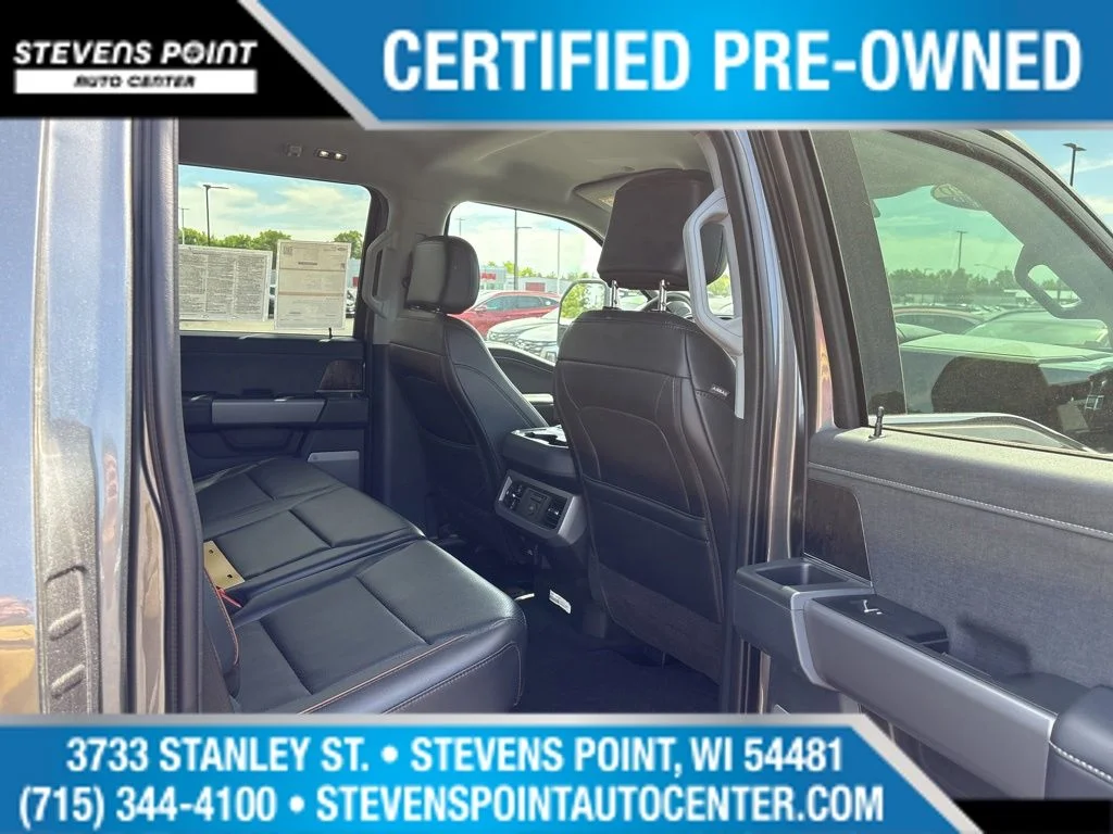Used 2025 Carbonized Gray Metallic Ford Lariat image 31