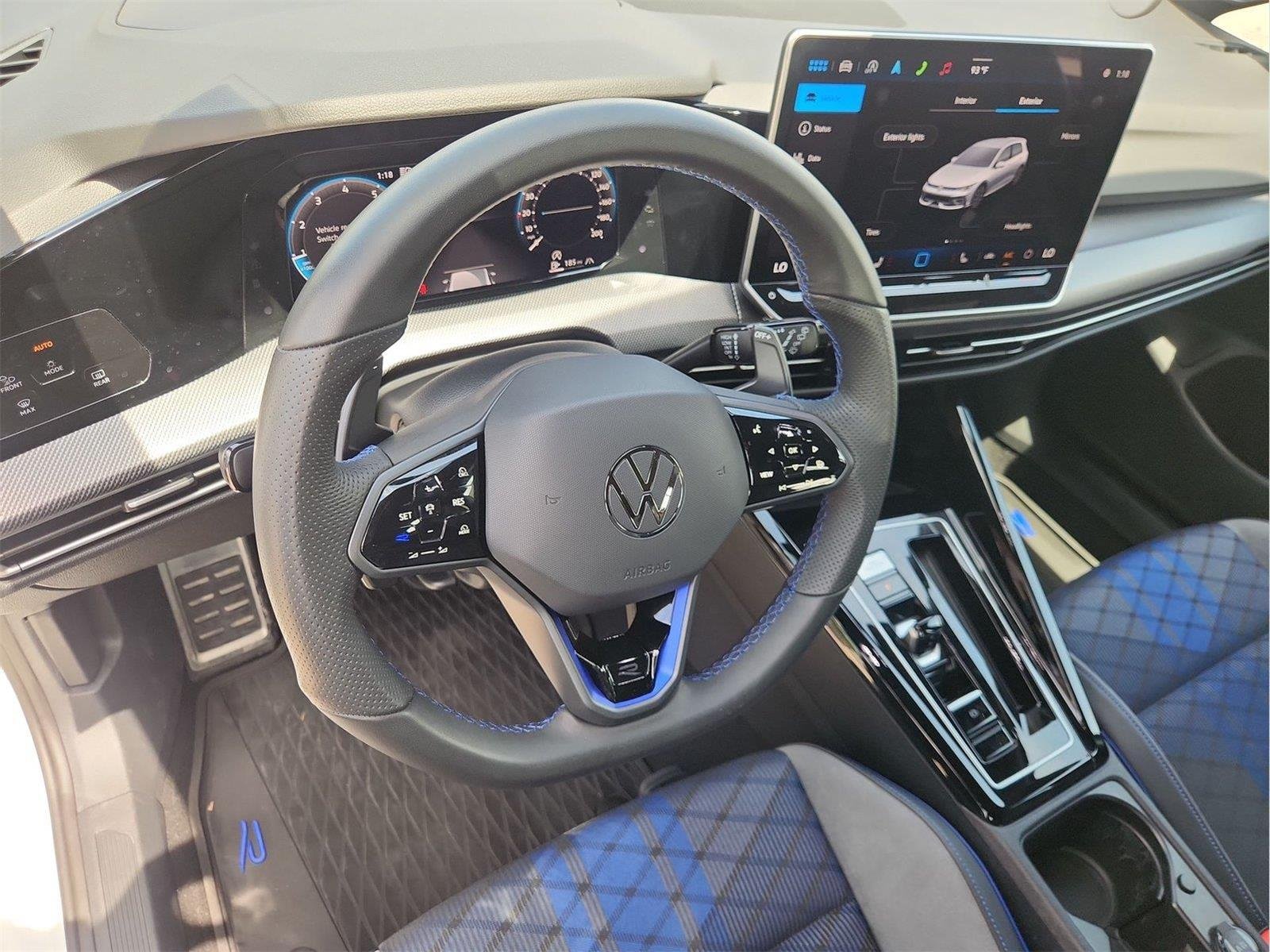 2025 Volkswagen Golf R photo 10 of 32