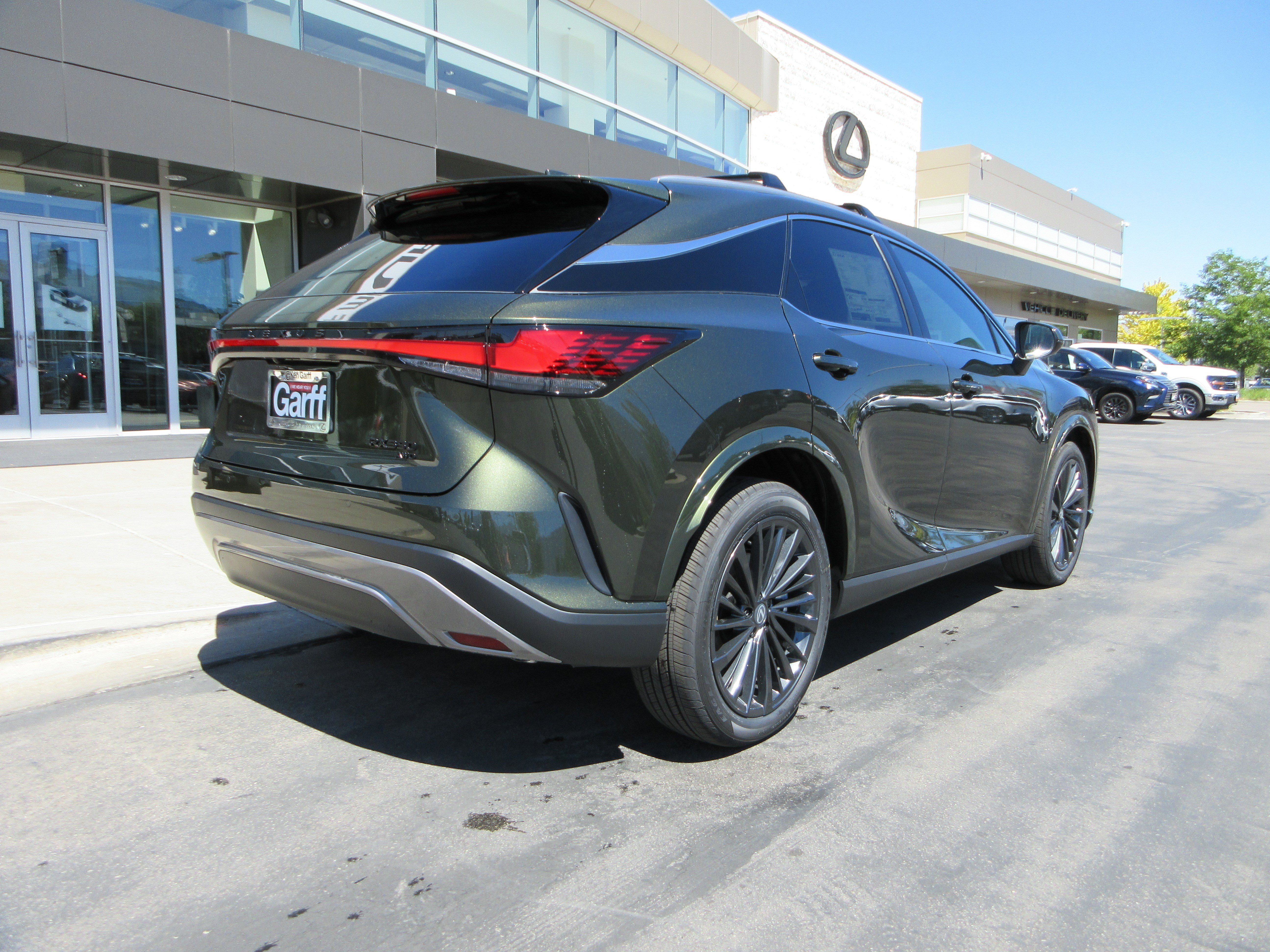 New 2026 Nori Green Pearl Lexus PREMIUM image 9