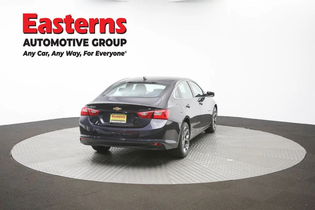 Used 2023 Gray Chevrolet LT image 34