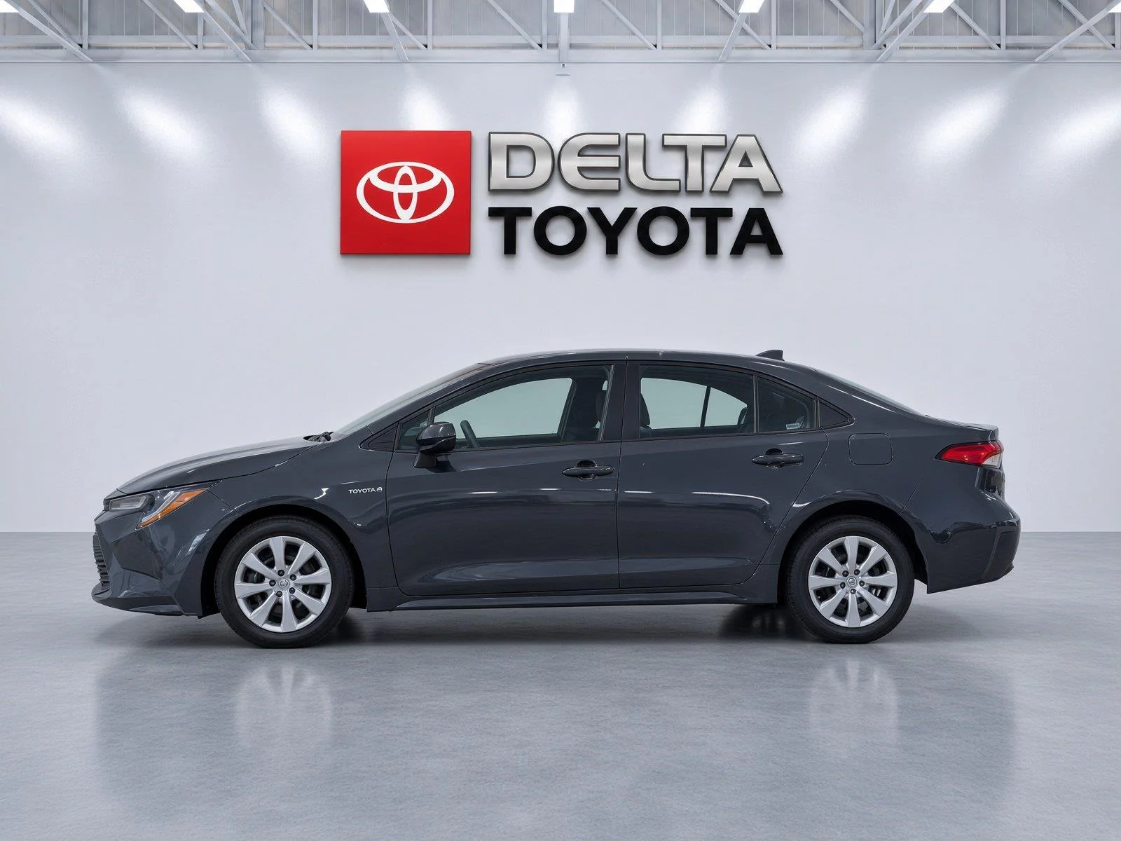Used 2024 Underground Toyota LE image 2