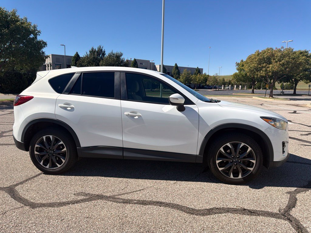Used 2016 White Mazda Grand Touring image 4