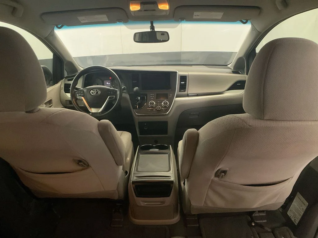 Used 2015 Super White Toyota LE image 28