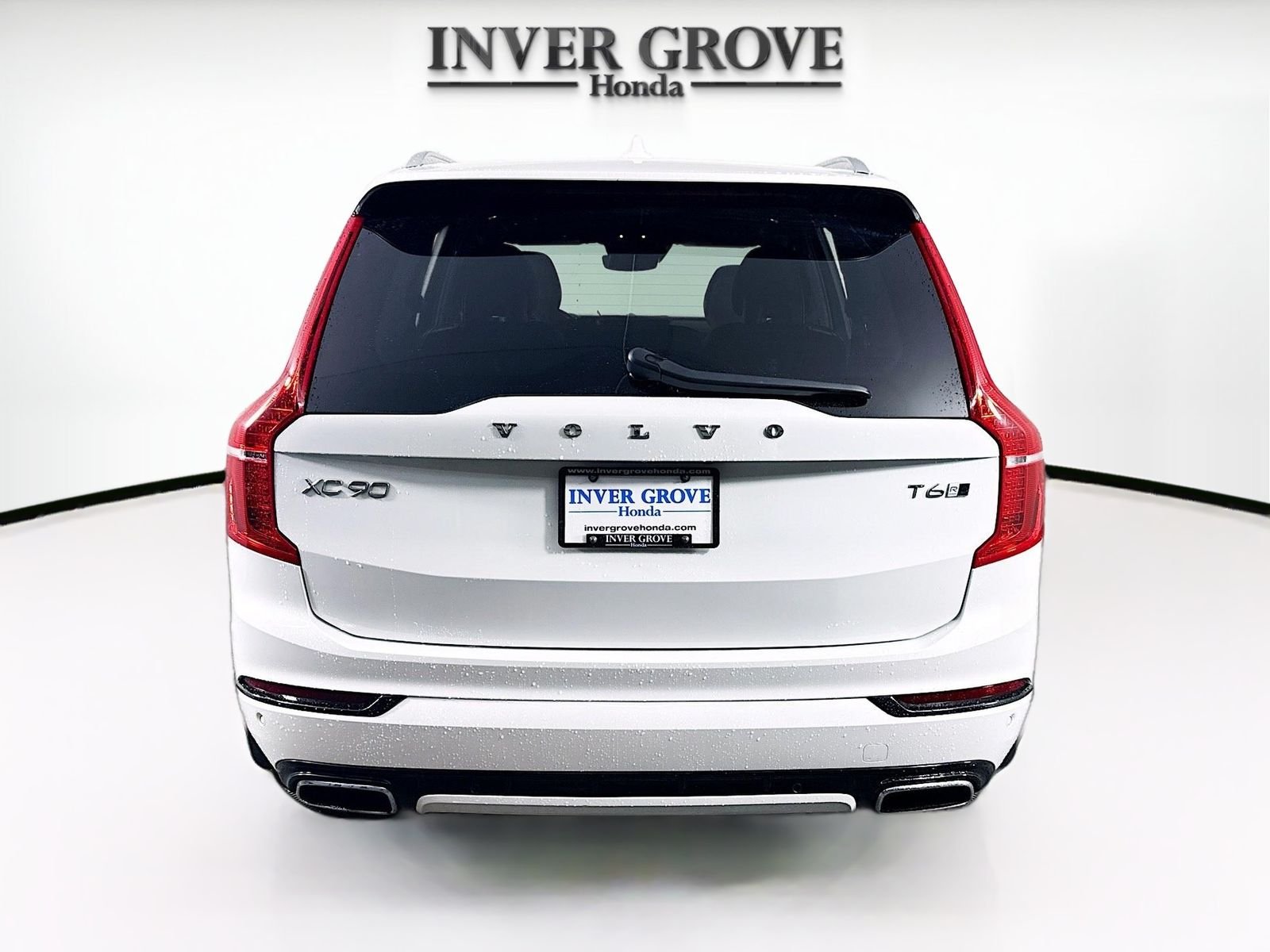 Used 2019 Crystal White Pearl Volvo T6 R-Design image 6