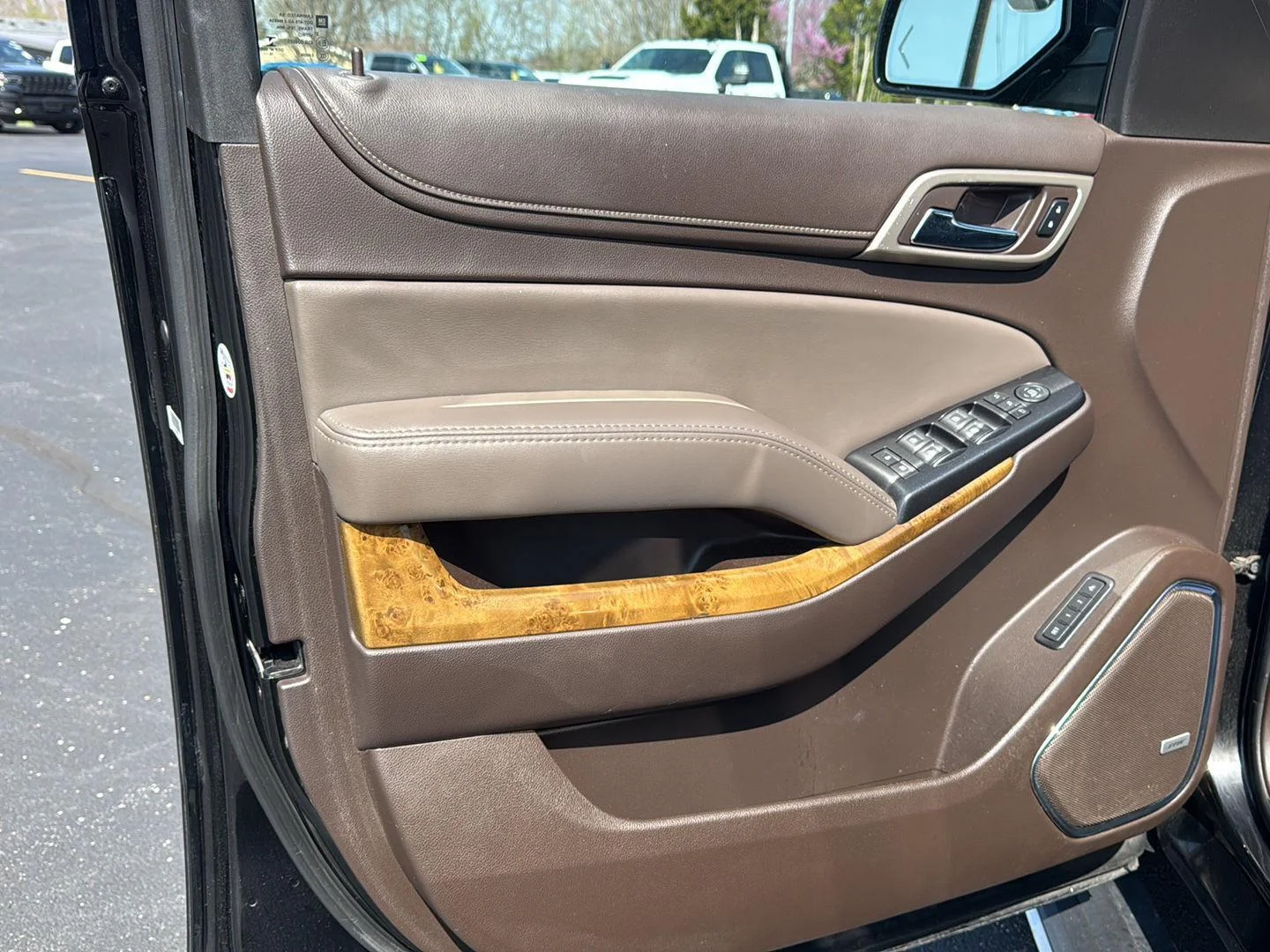 Used 2017 Onyx Black GMC Denali image 19