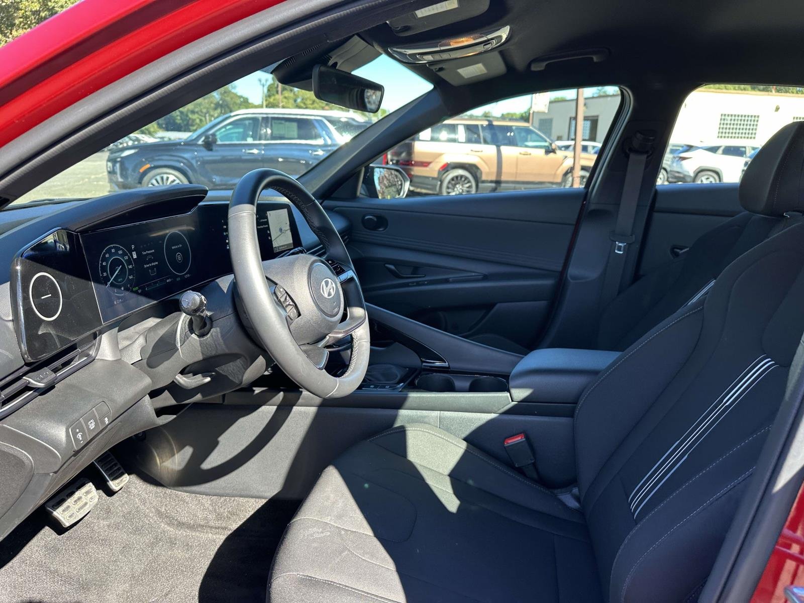 Certified Used 2025 Red Hyundai SEL Sport image 21