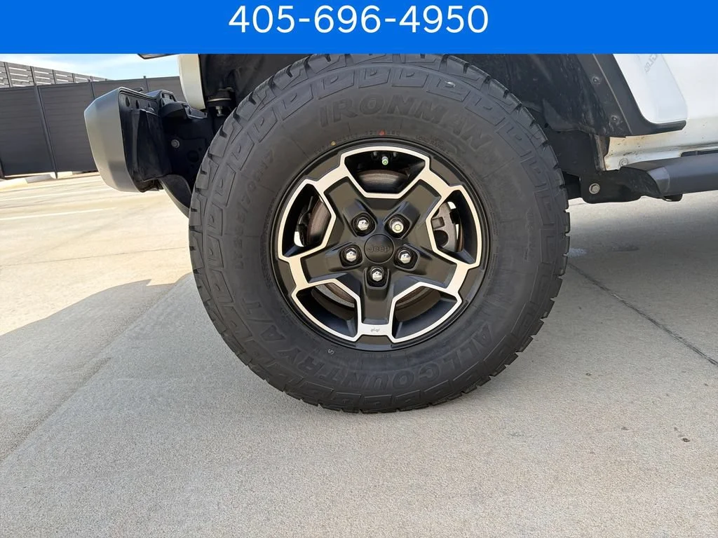 Pre-Owned 2020 Jeep Gladiator Overland