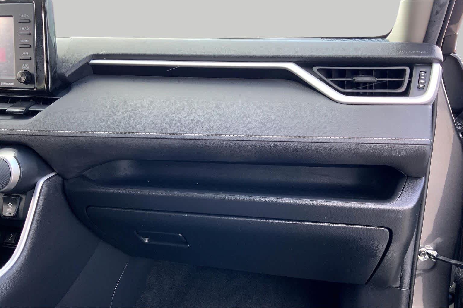 Used 2021 Magnetic Gray Metallic Toyota XLE Premium image 18
