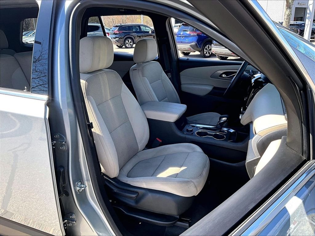 Used 2023 Gray Chevrolet LS image 11
