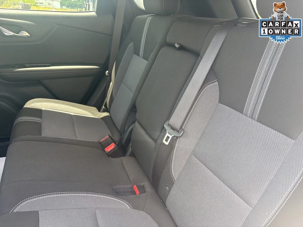 Used 2025 White Chevrolet LT image 27