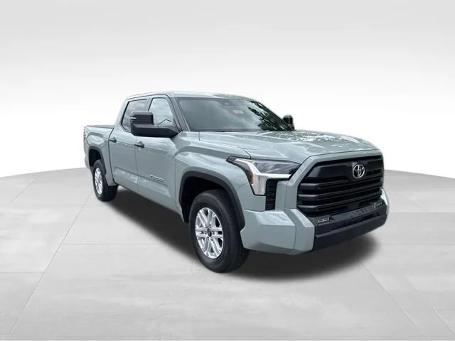 New 2026 Lunar Rock Toyota SR5 image 8