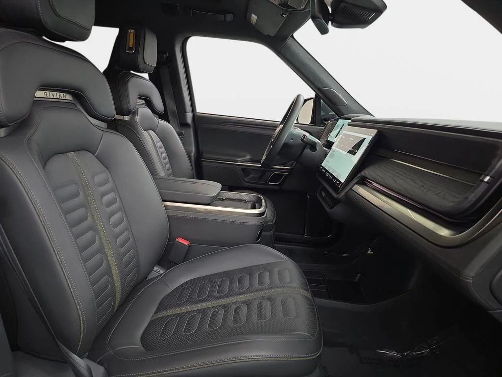 Used 2023 Gray Rivian Adventure image 10