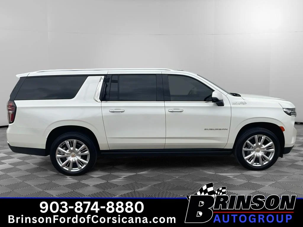 Used 2024 Iridescent Pearl Tricoat Chevrolet High Country image 8