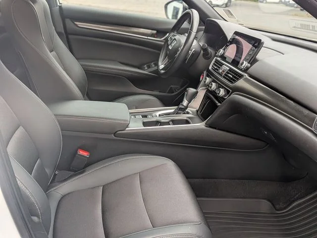 Used 2022  Honda Sport image 35
