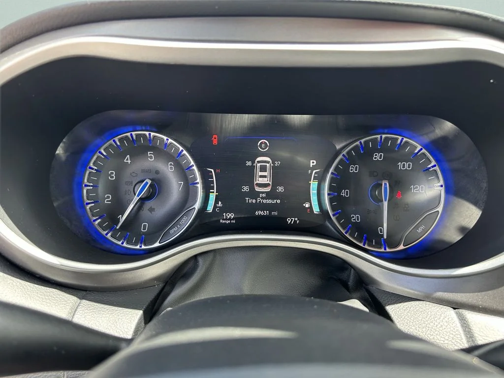 Used 2021 White Chrysler Touring L image 34